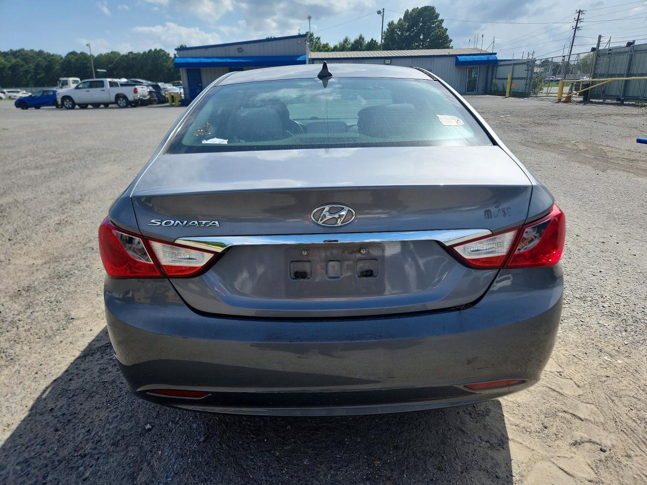 2011 HYUNDAI SONATA