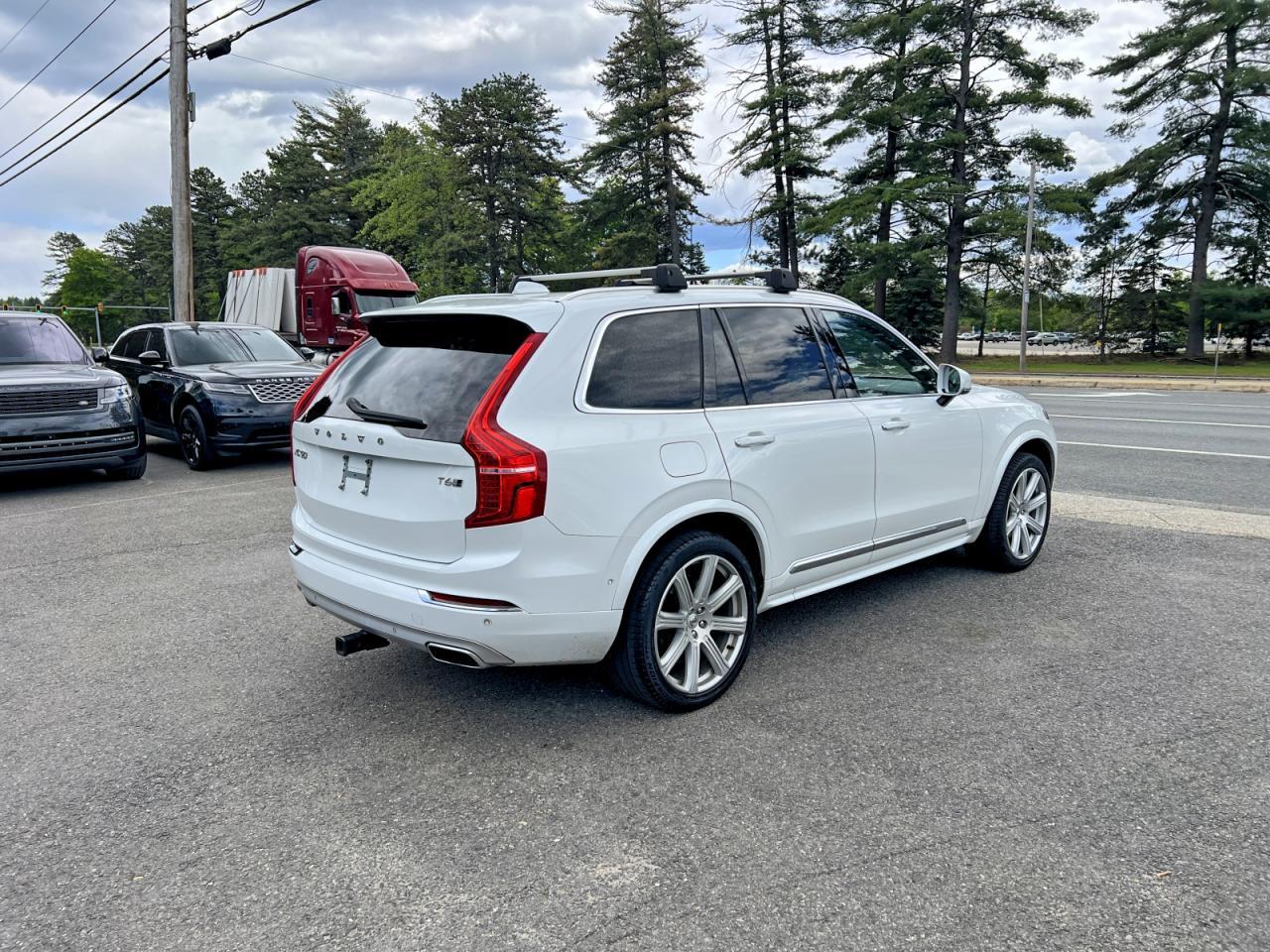 2019 VOLVO XC90