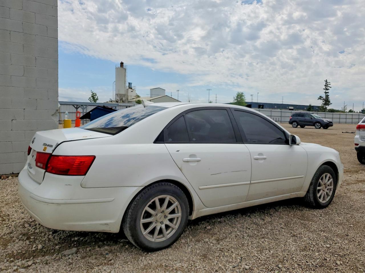 2010 HYUNDAI SONATA
