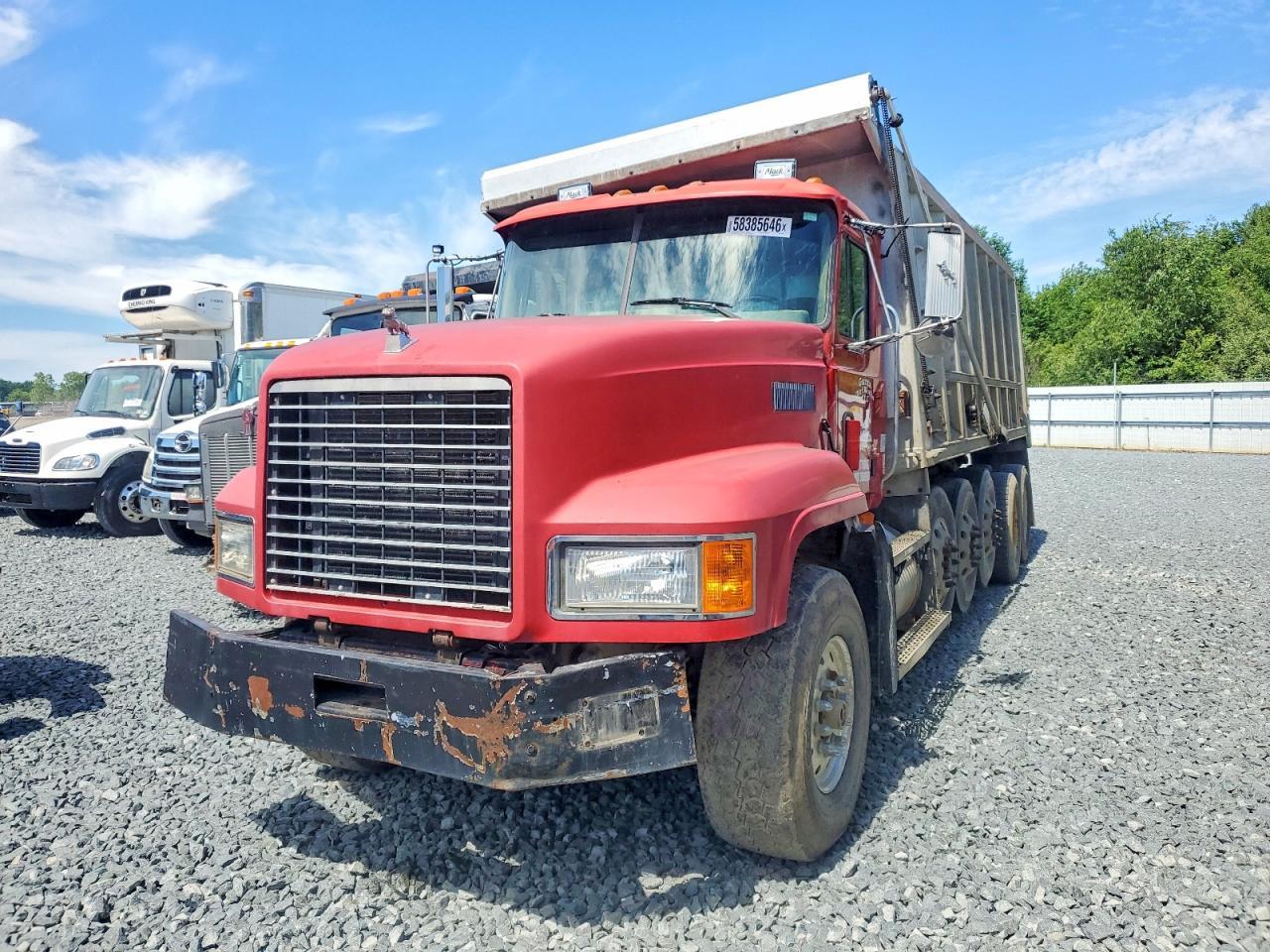 1999 MACK 700 CL700