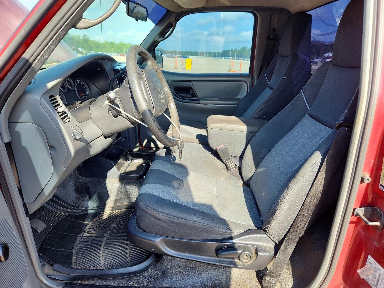 2005 MAZDA B2300