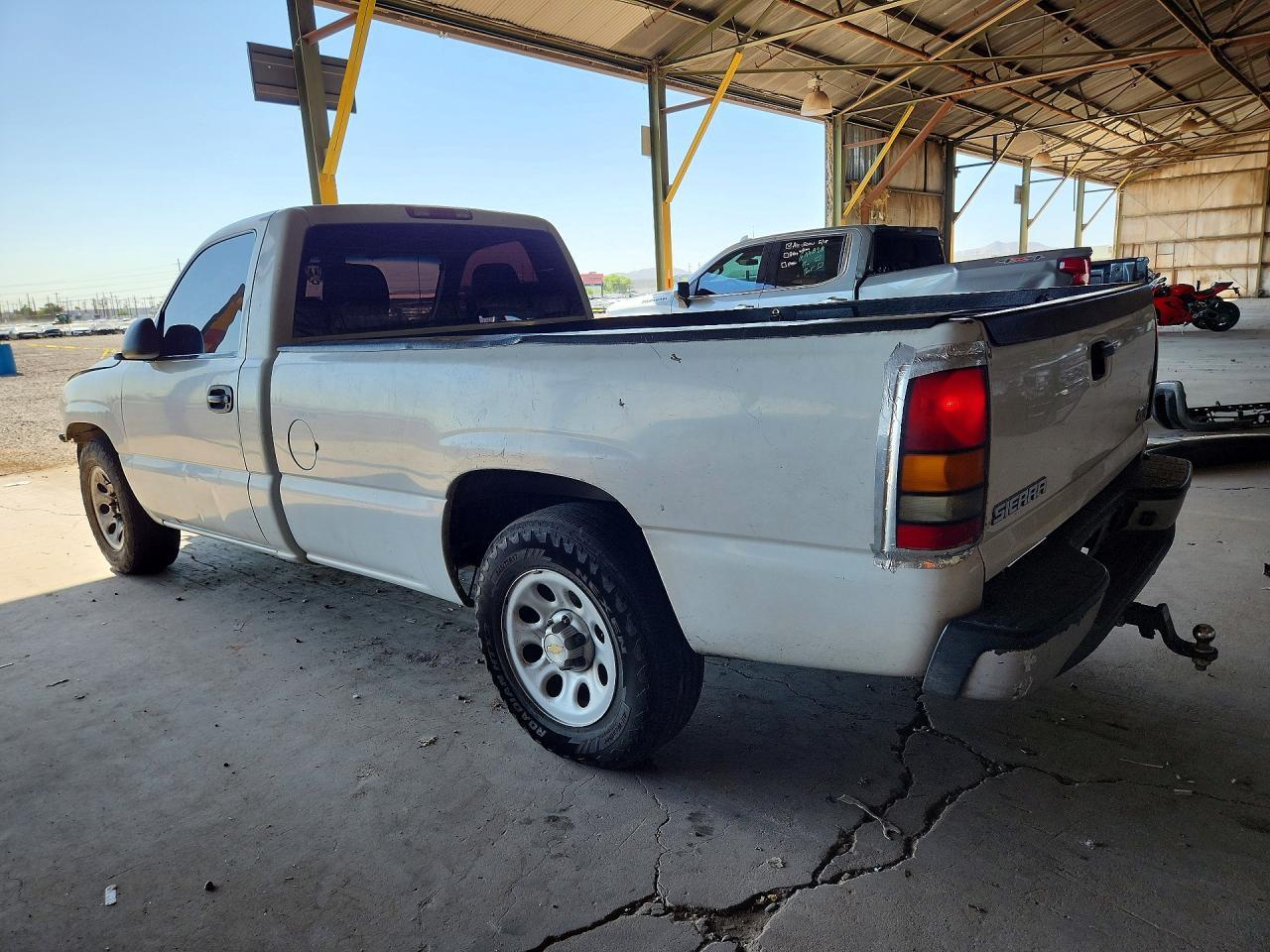 2005 GMC Sierra