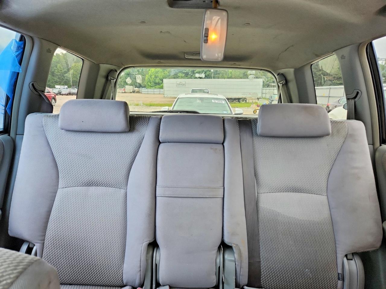 2004 TOYOTA HIGHLANDER