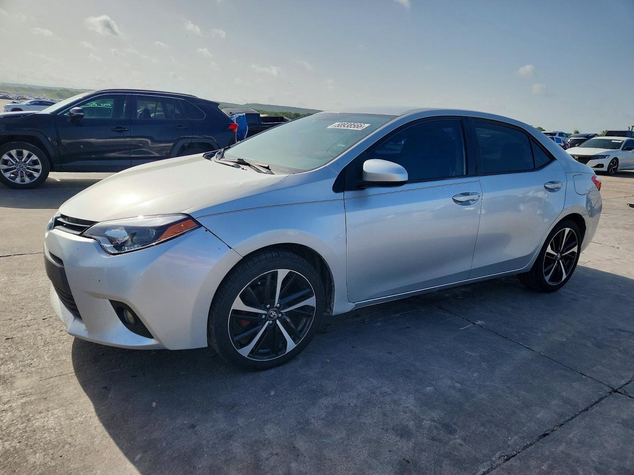 2015 TOYOTA COROLLA