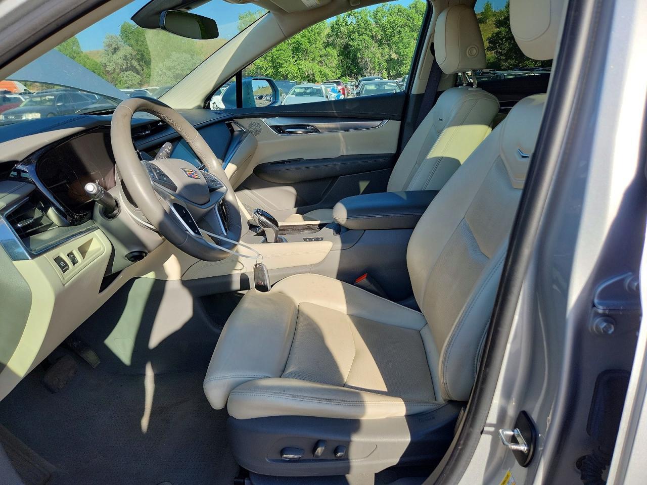 2017 CADILLAC XT5