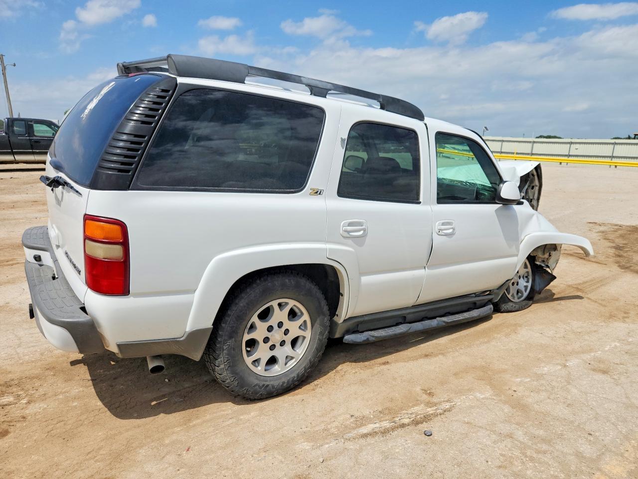 2003 CHEVROLET Tahoe