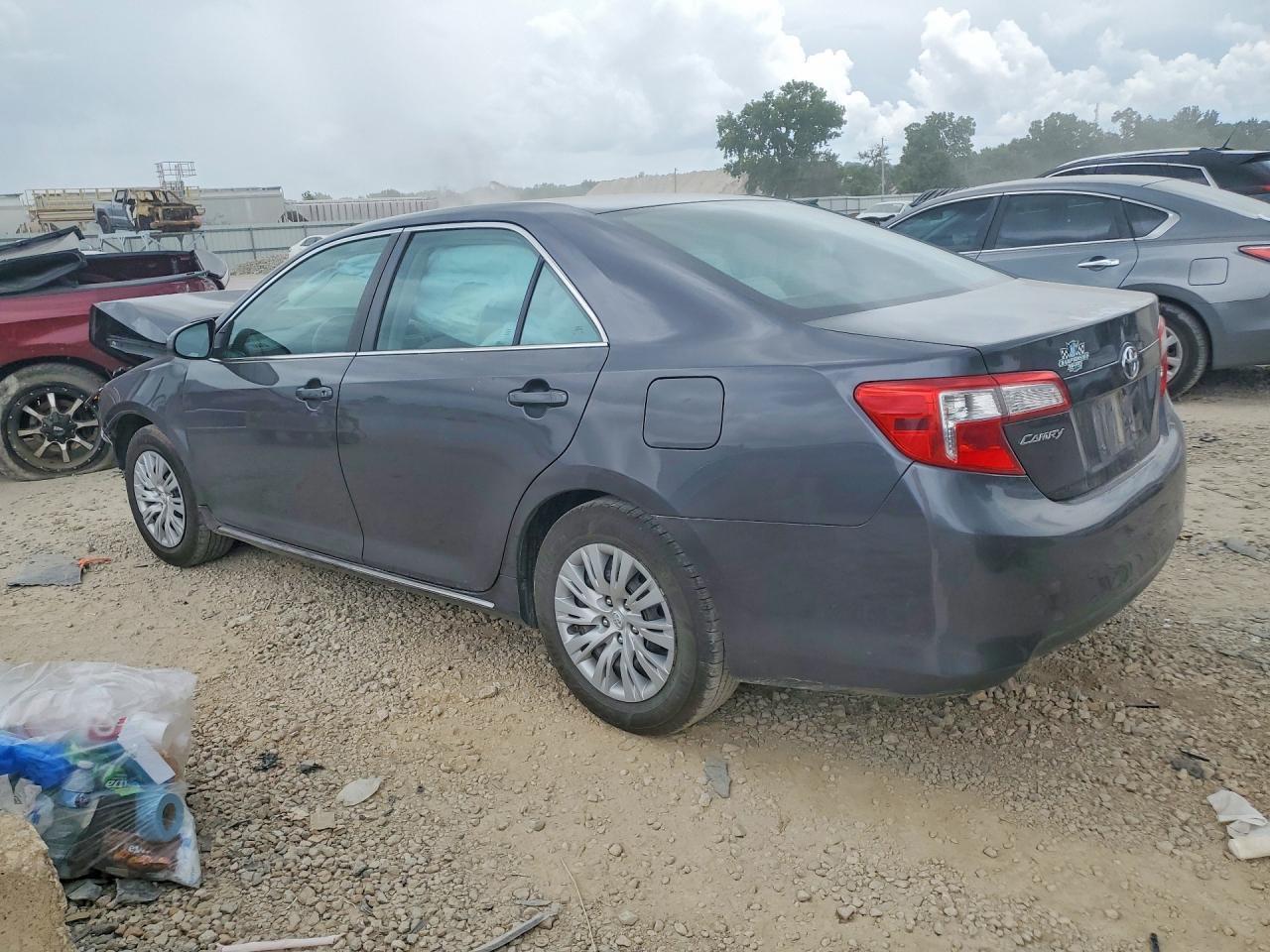 2012 TOYOTA CAMRY