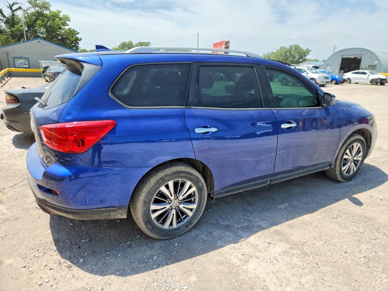 2020 NISSAN PATHFINDER