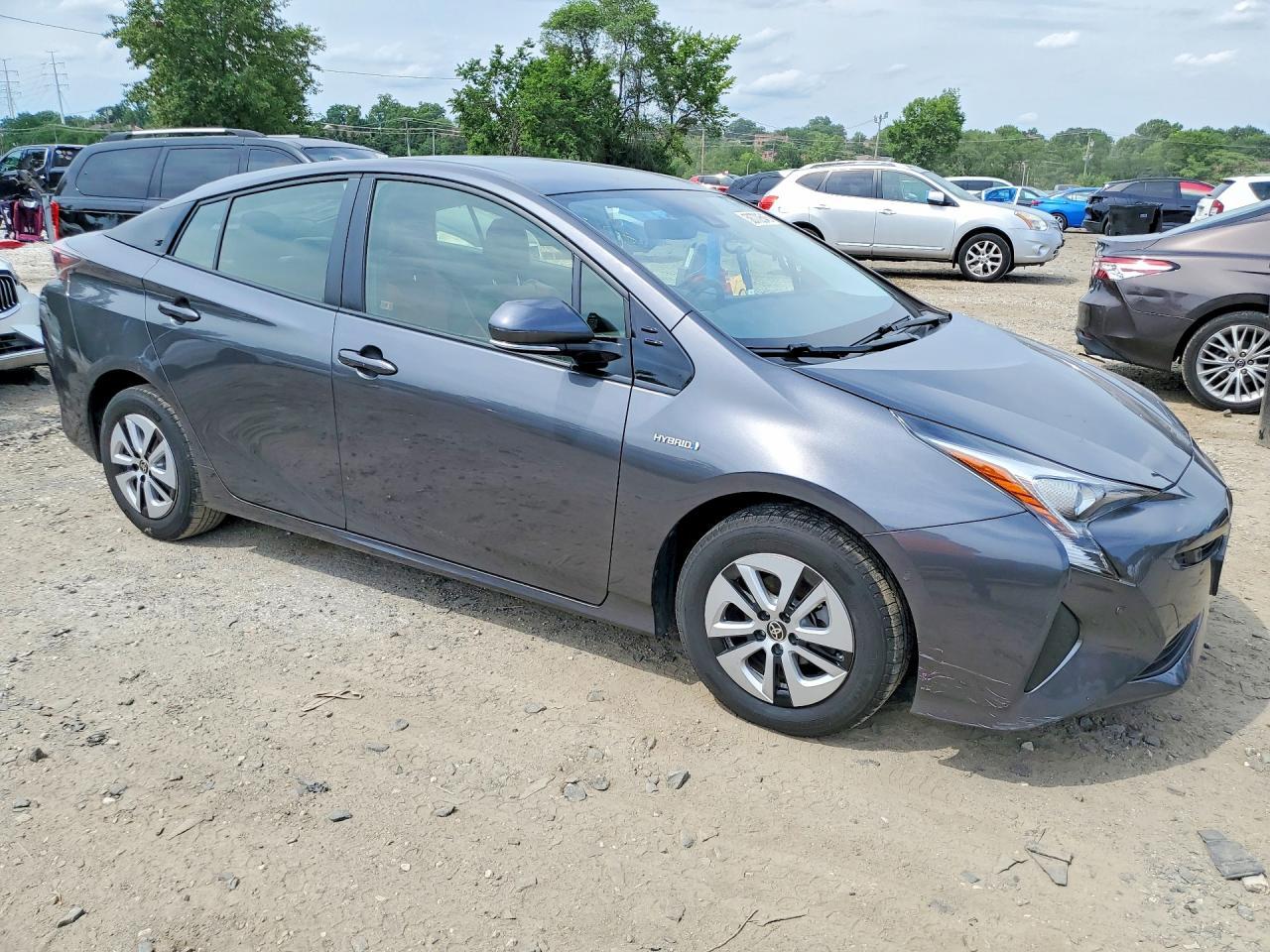 2017 TOYOTA PRIUS