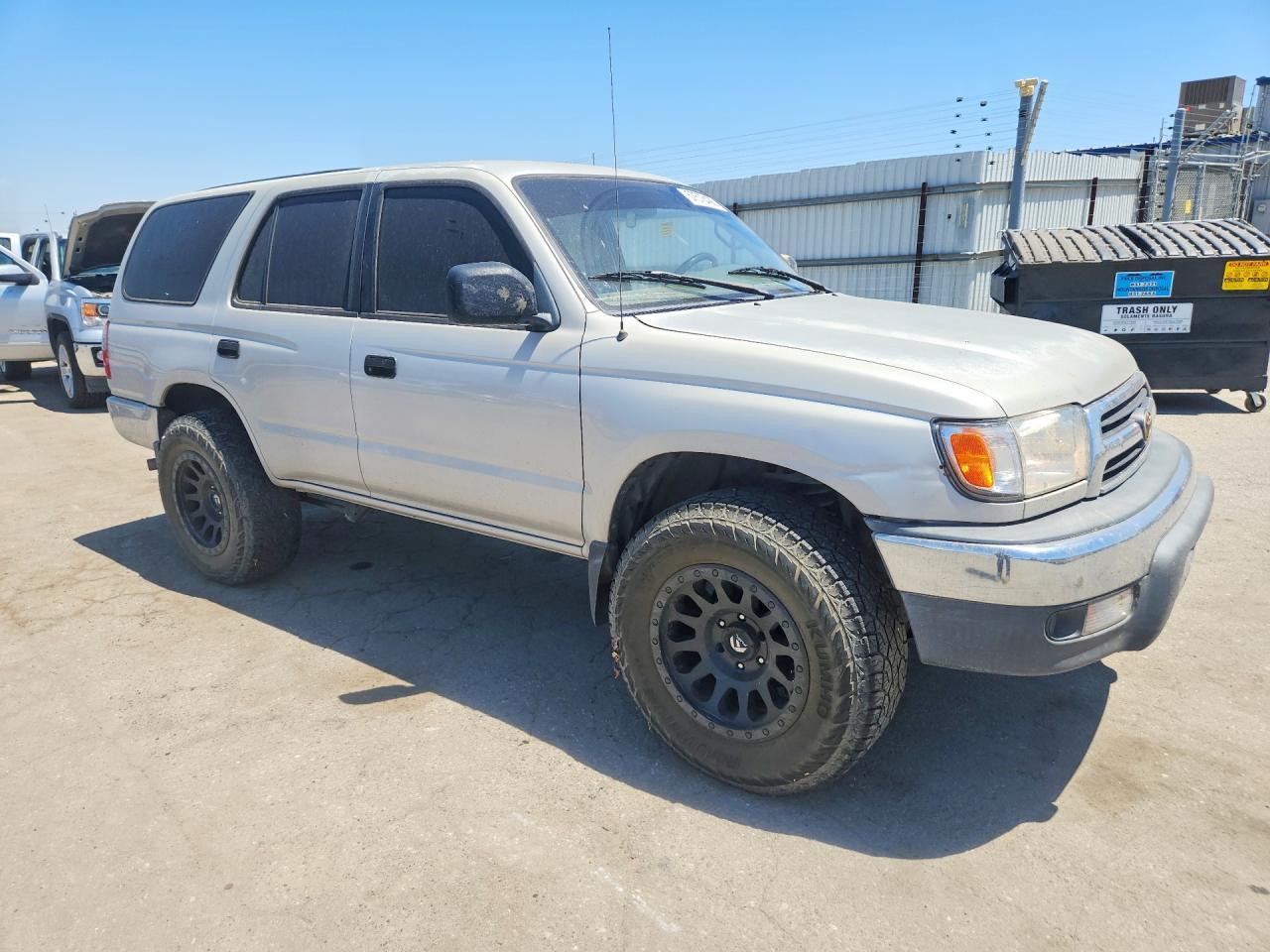 2000 TOYOTA 4Runner