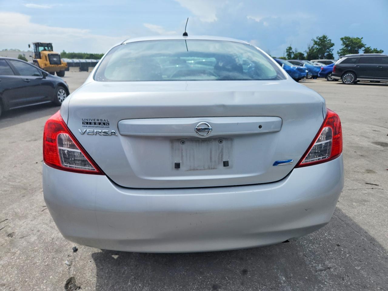 2013 NISSAN VERSA