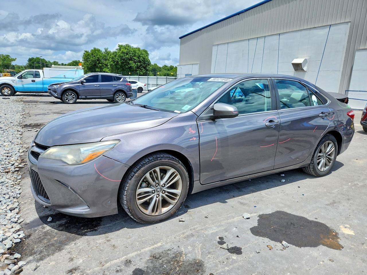 2016 TOYOTA CAMRY