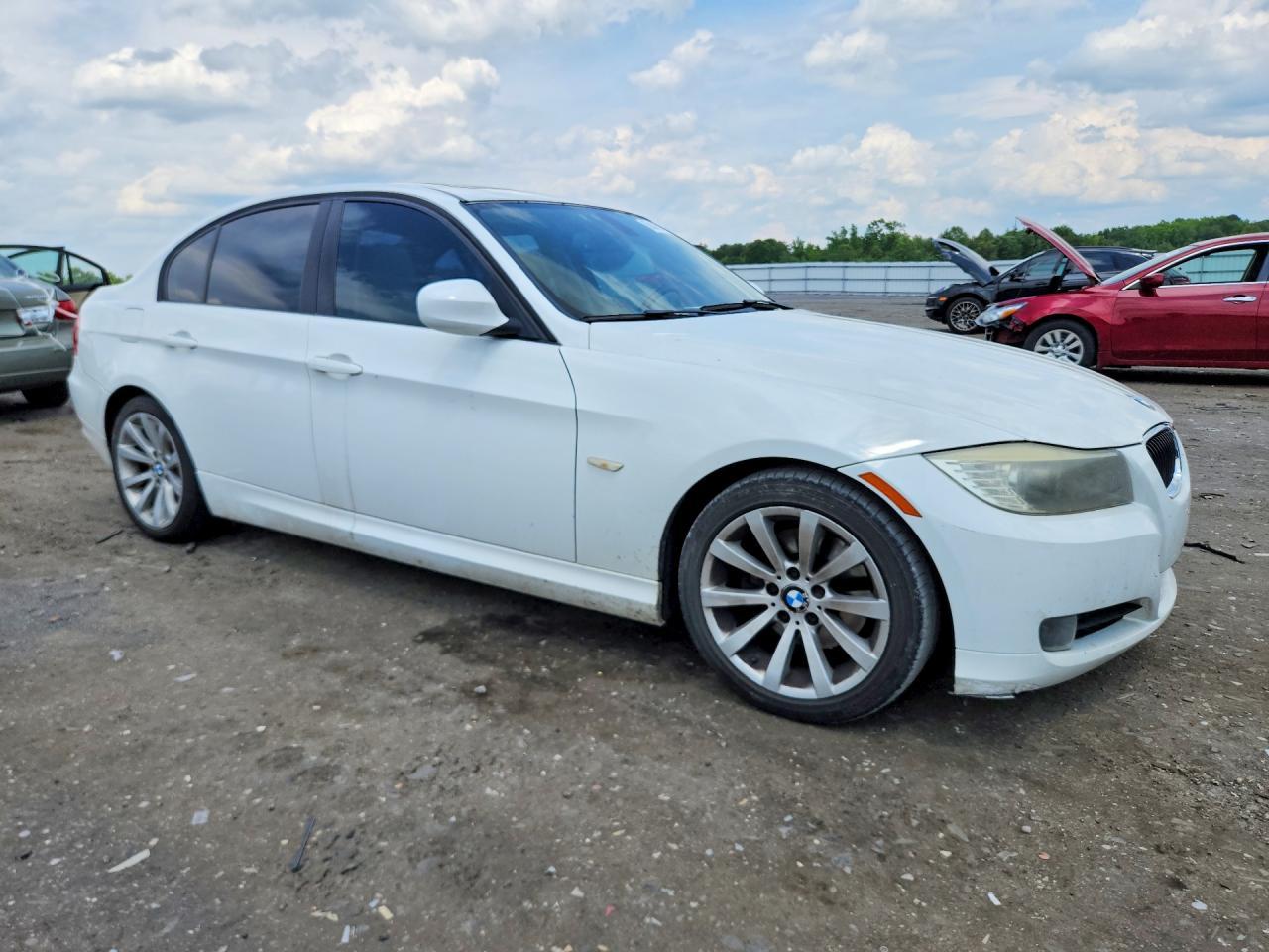 2011 BMW 3 SERIES