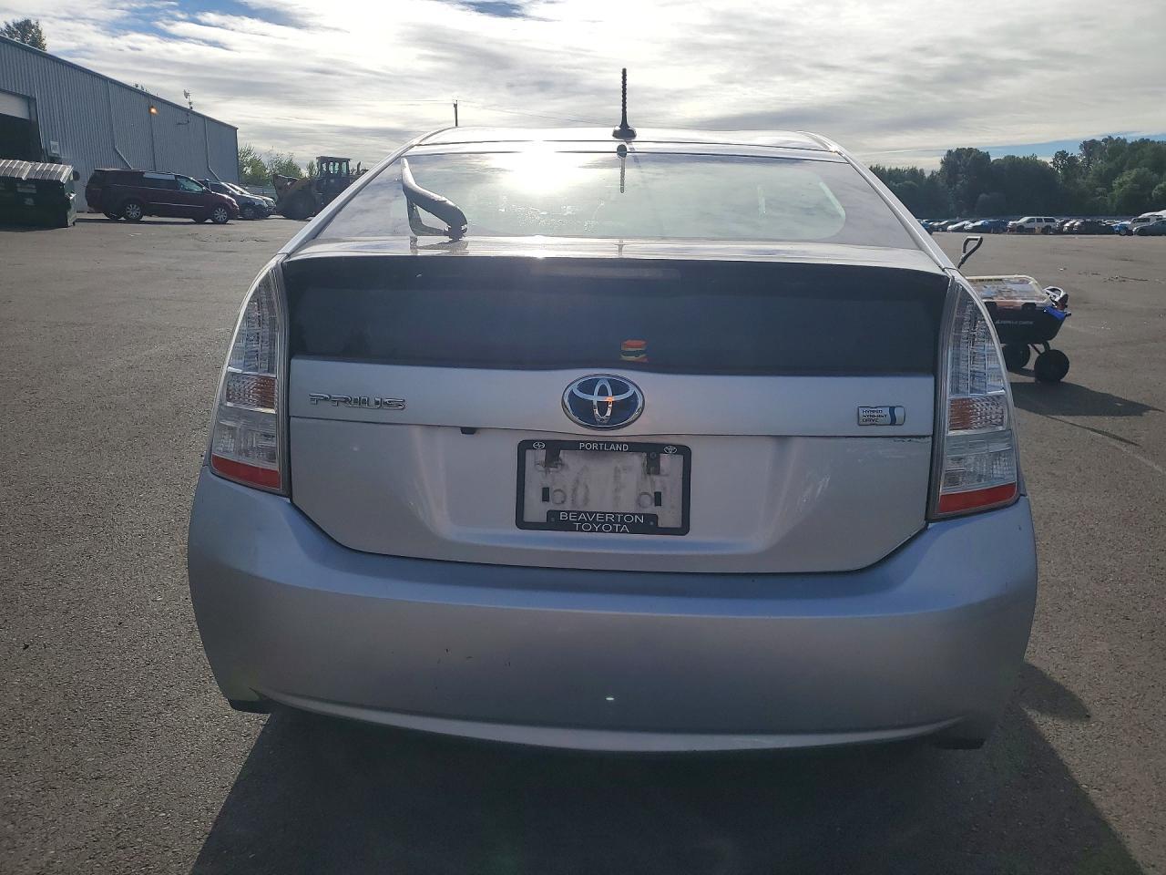 2011 TOYOTA PRIUS