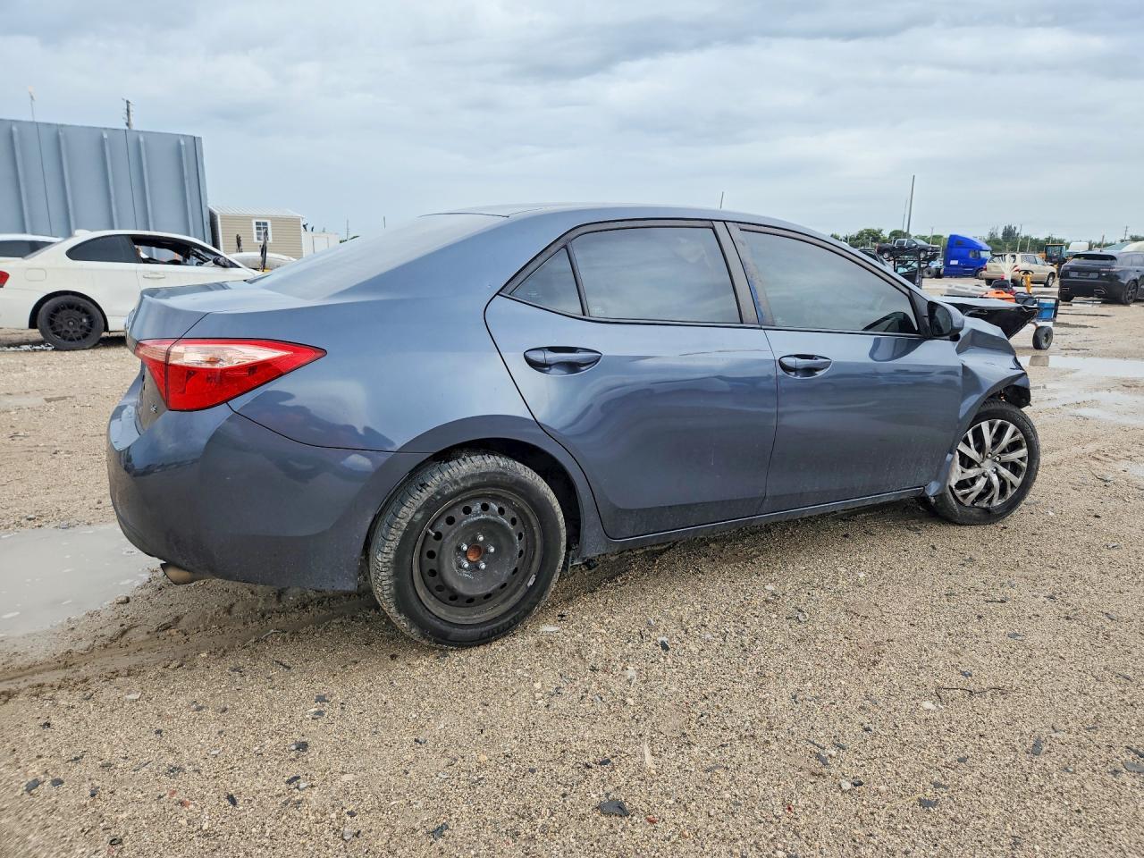 2018 TOYOTA COROLLA