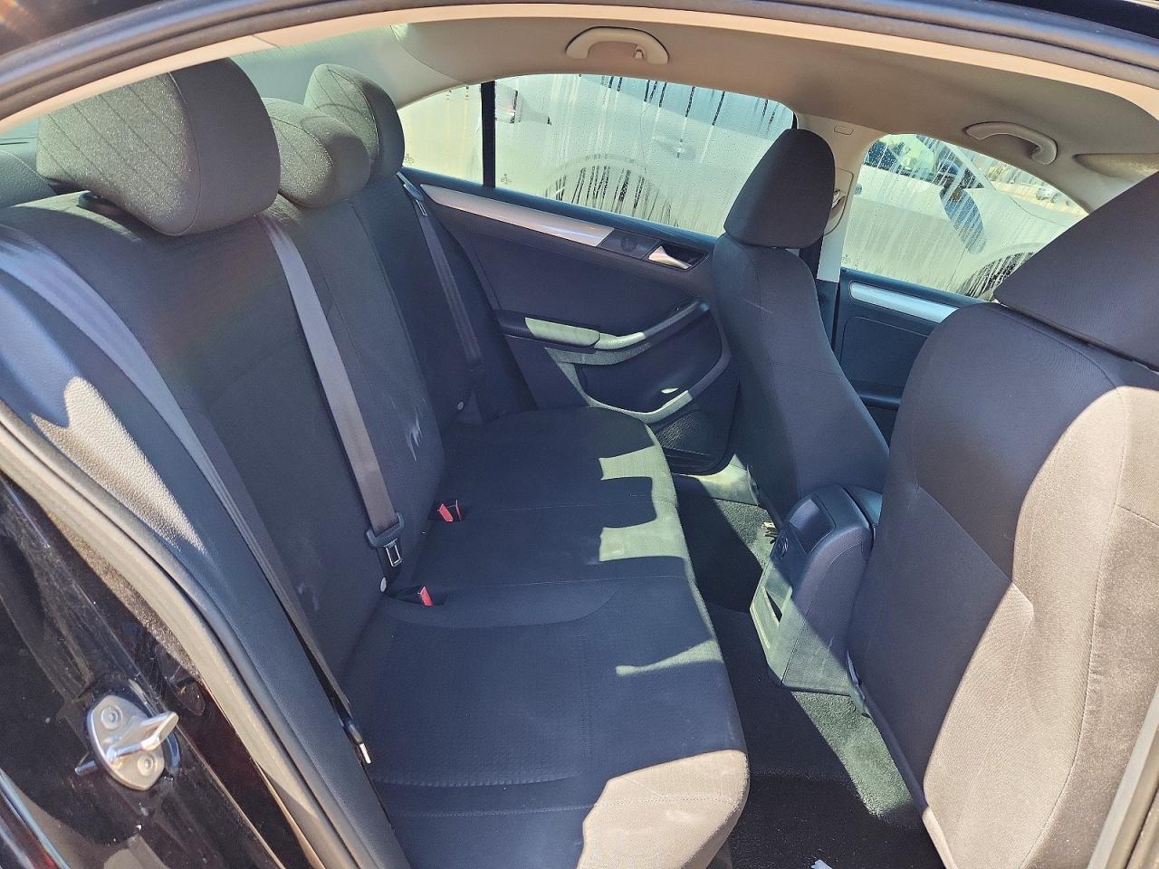 2016 VOLKSWAGEN JETTA