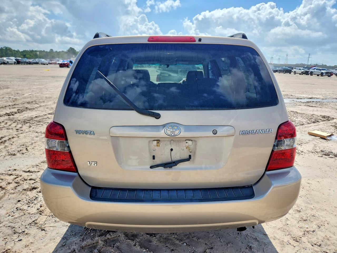 2005 TOYOTA HIGHLANDER
