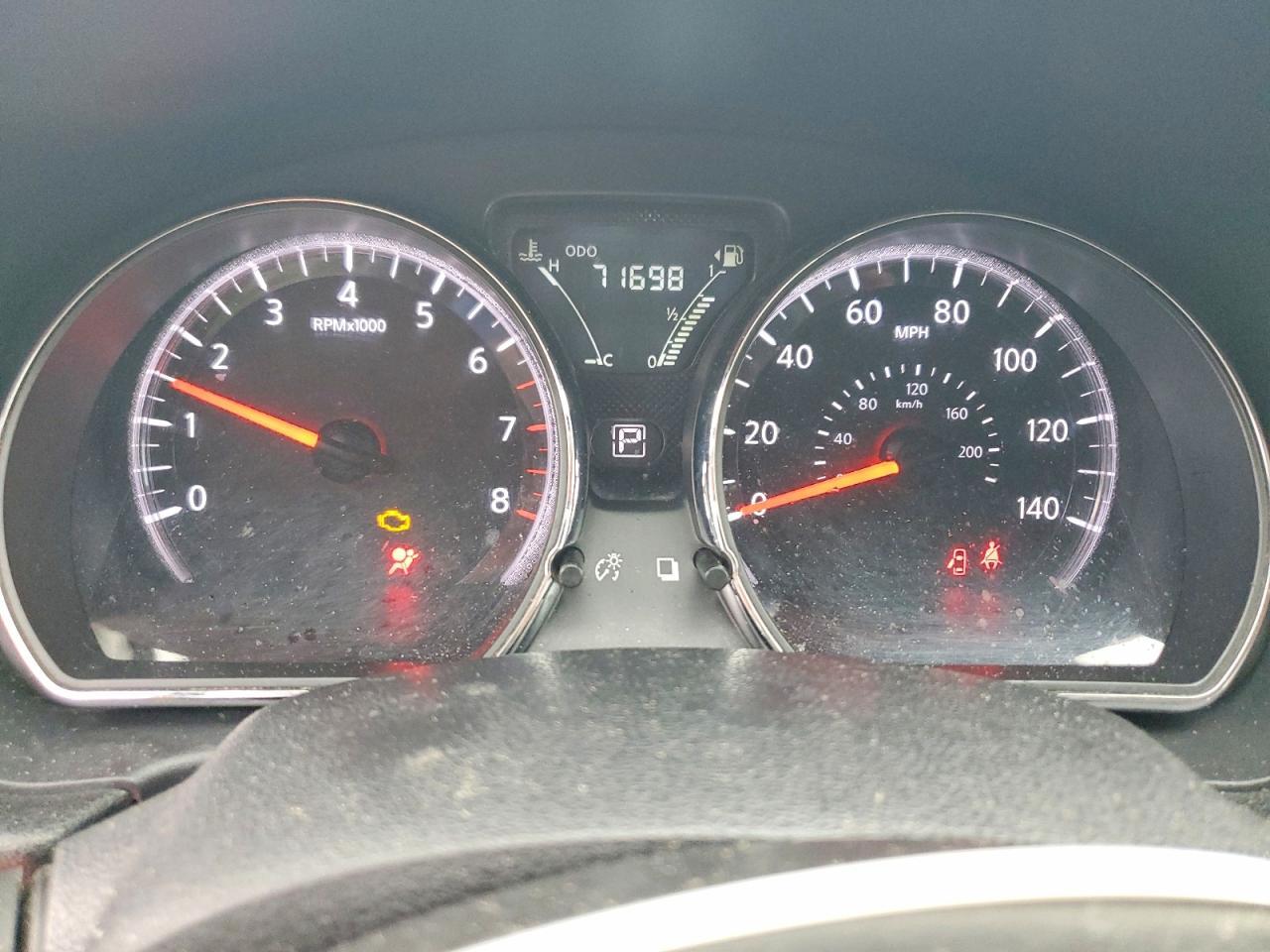 2015 NISSAN VERSA