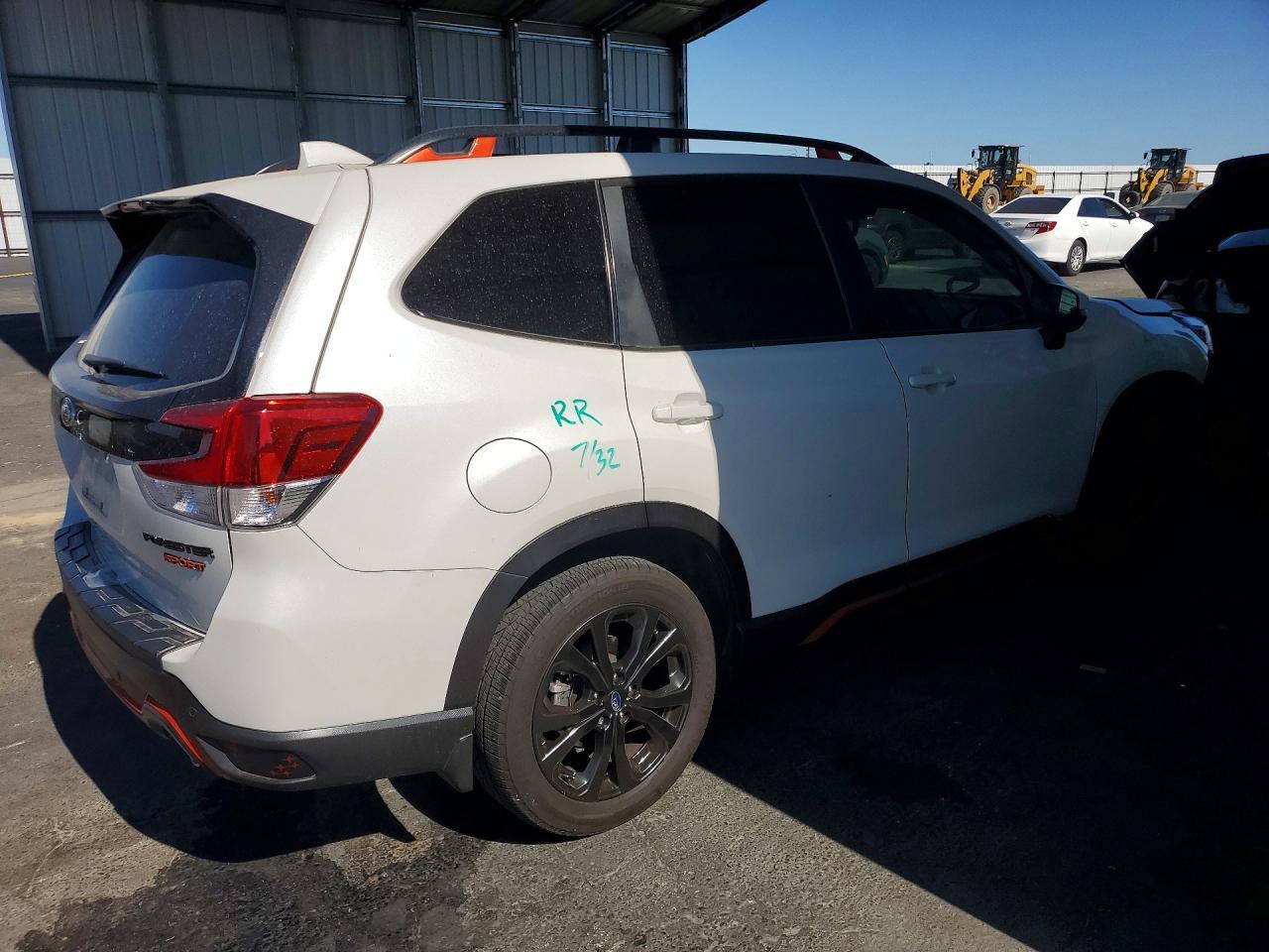 2020 SUBARU FORESTER