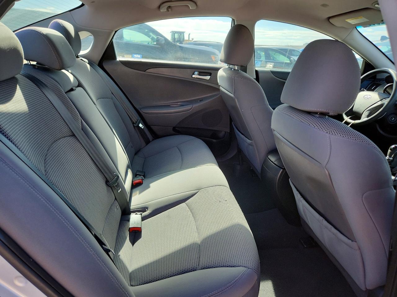 2011 HYUNDAI SONATA