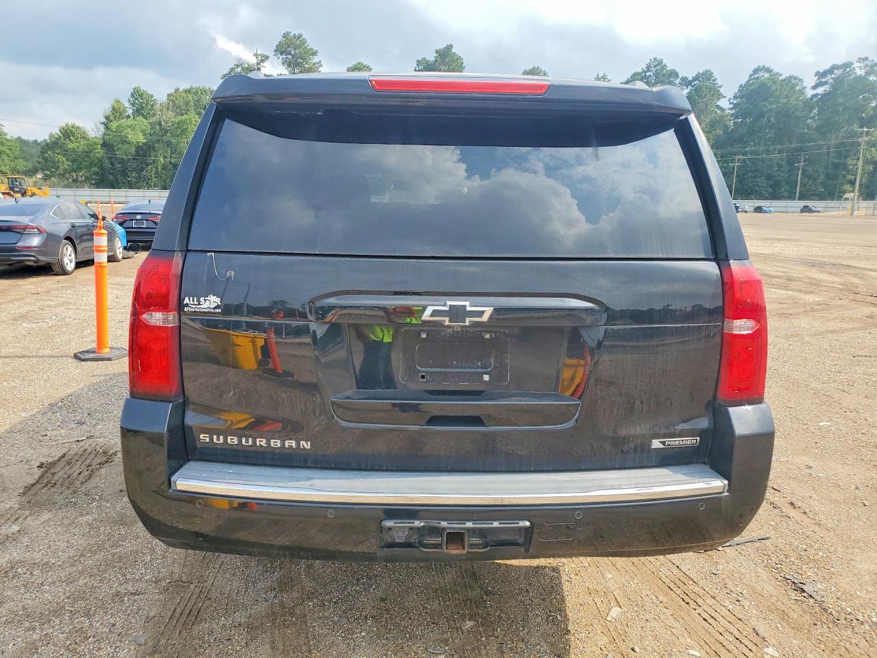 2018 CHEVROLET Suburban