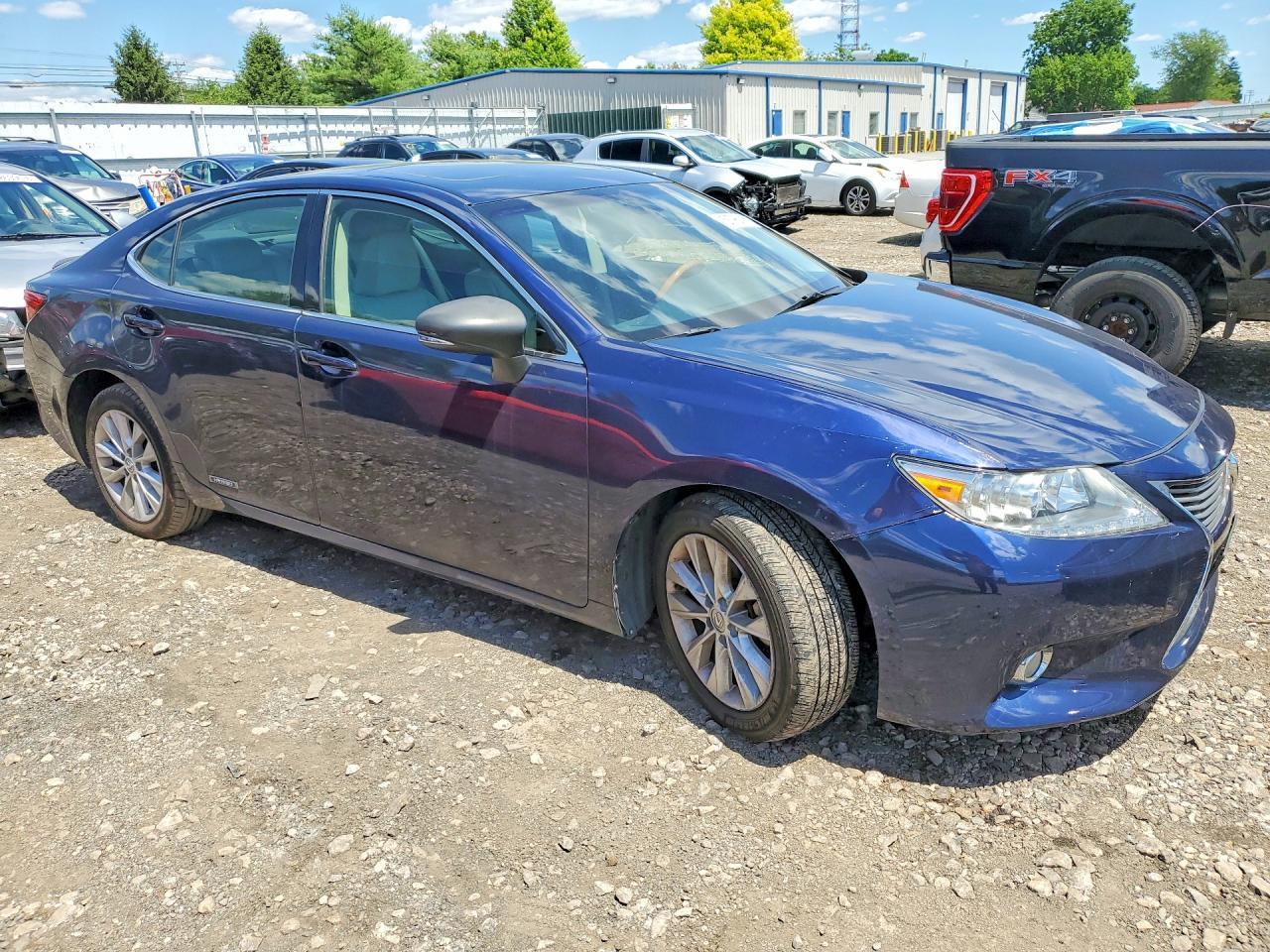 2013 LEXUS ES 300H
