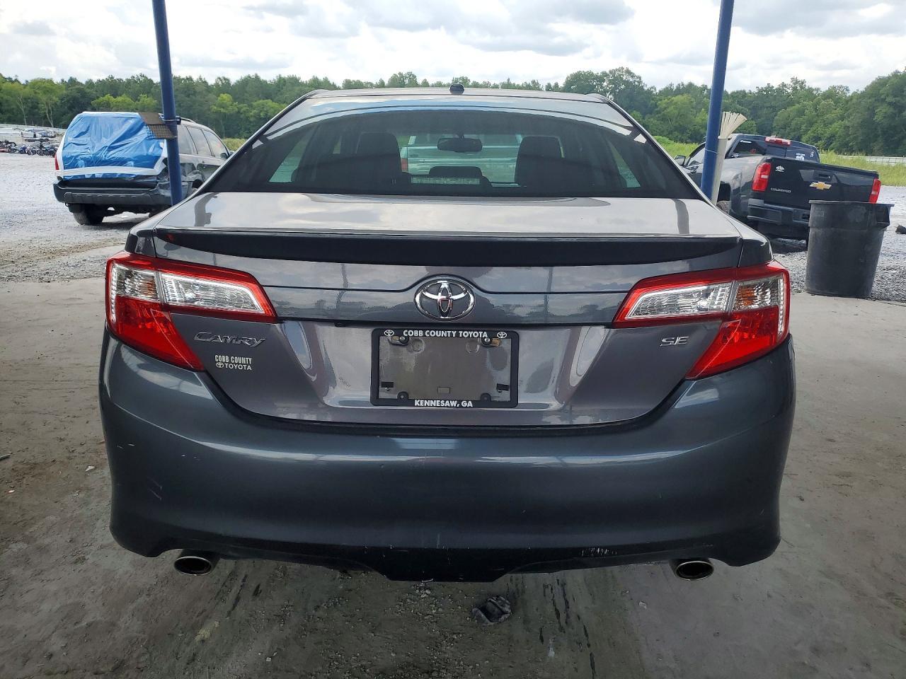 2014 TOYOTA CAMRY