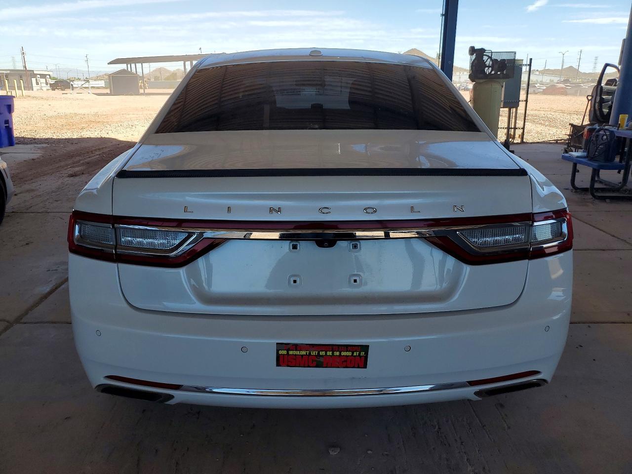 2017 LINCOLN Continental