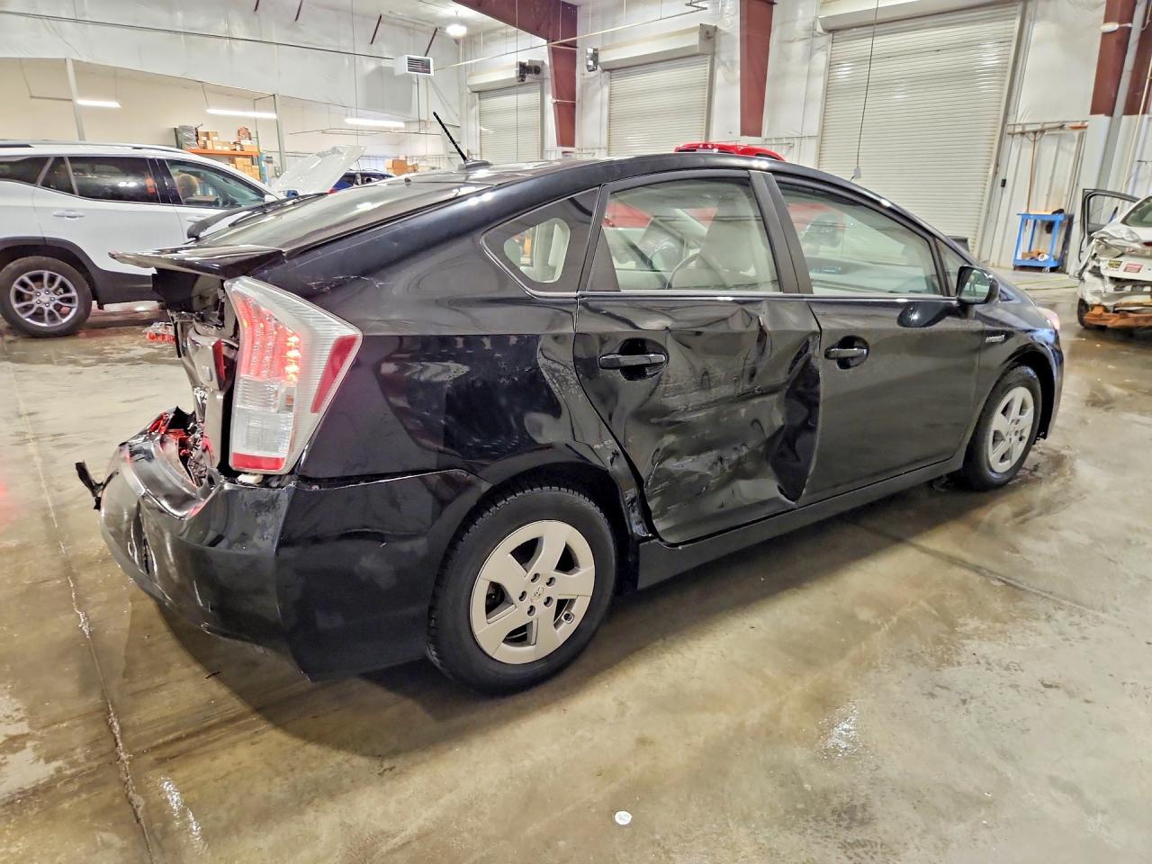 2011 TOYOTA PRIUS