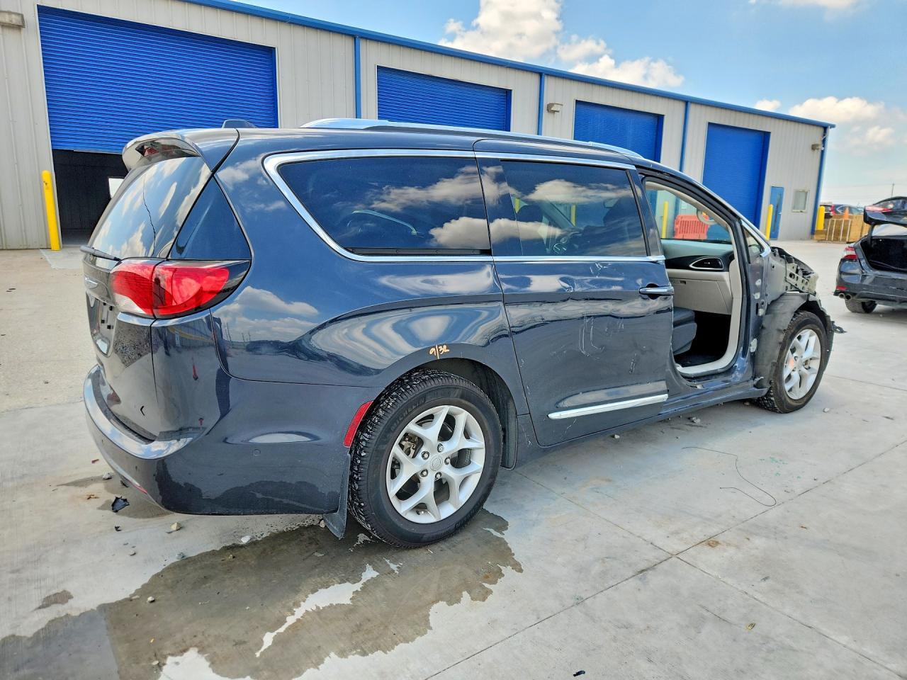 2020 CHRYSLER Pacifica