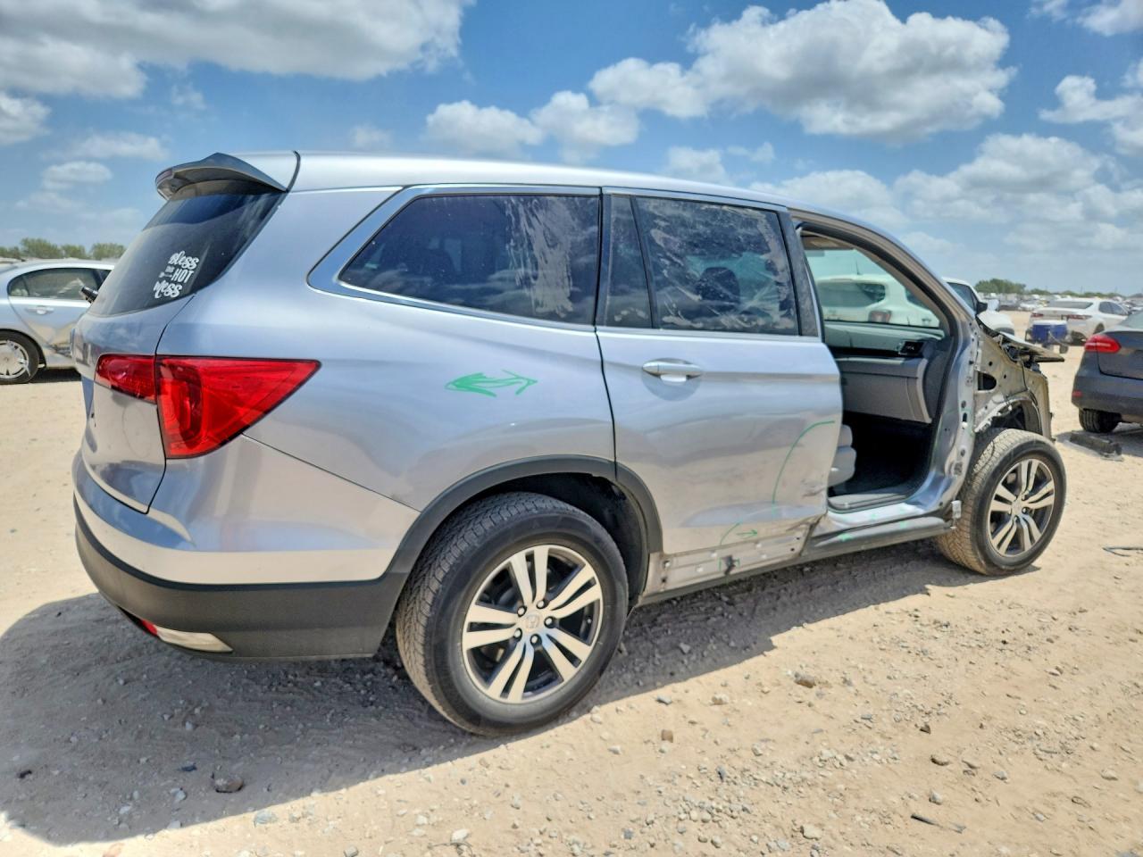 2017 HONDA PILOT