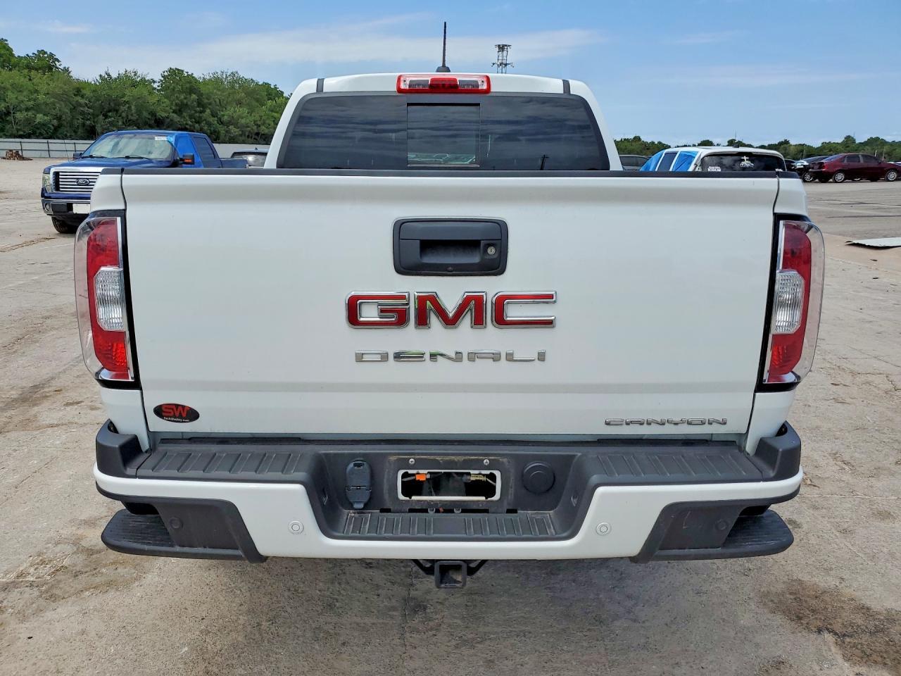 2022 GMC CANYON