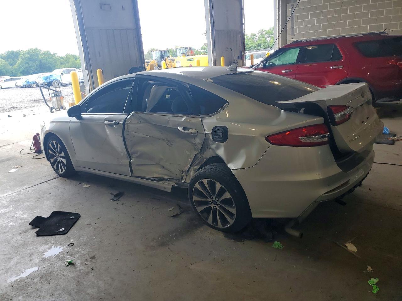 2019 FORD FUSION