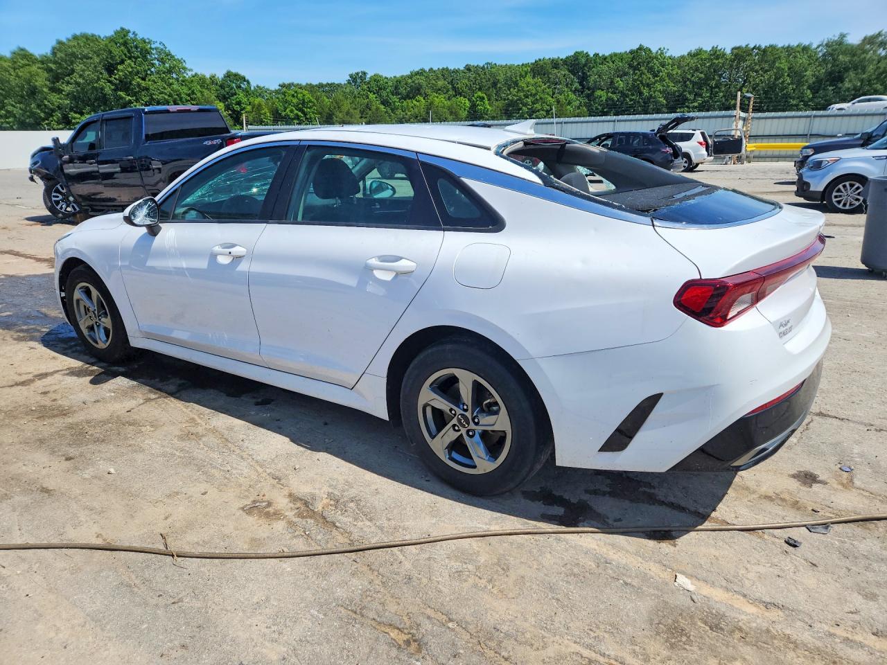 2022 KIA K5