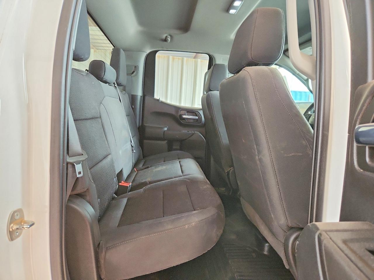 2023 CHEVROLET Silverado