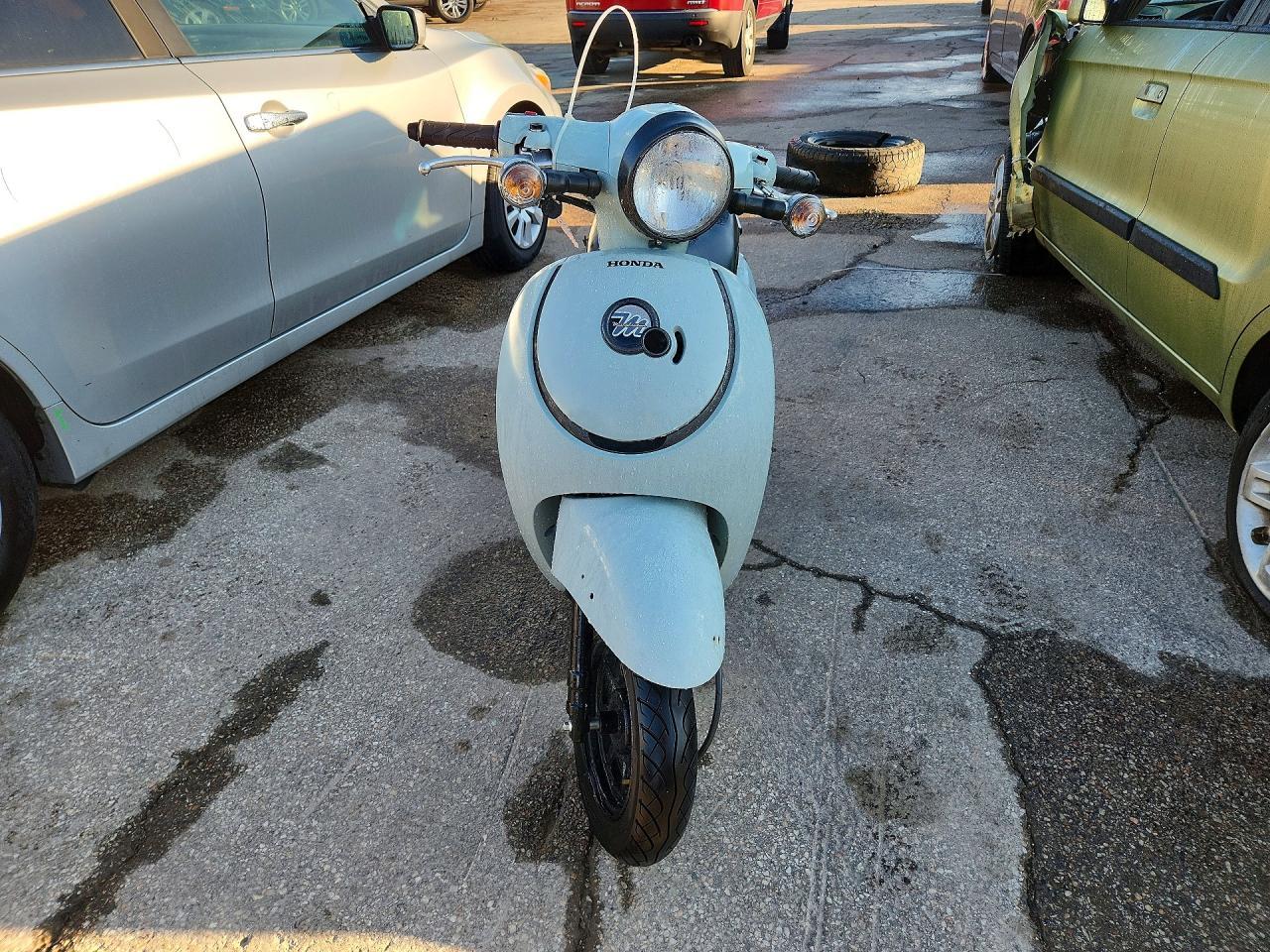 2022 HONDA NCW50