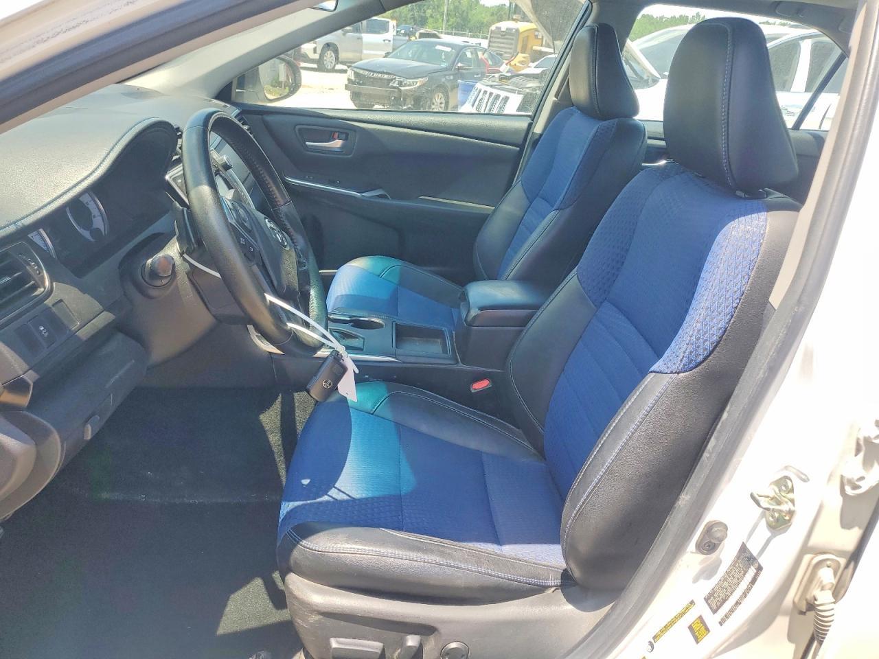 2016 TOYOTA CAMRY