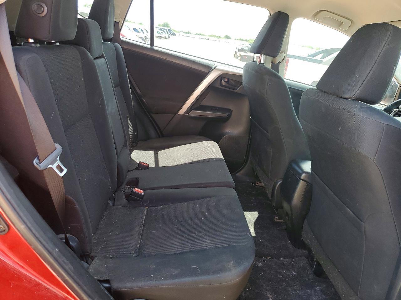 2016 TOYOTA RAV4