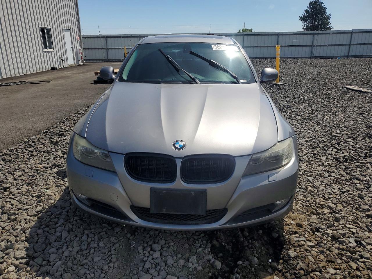 2011 BMW 3 SERIES