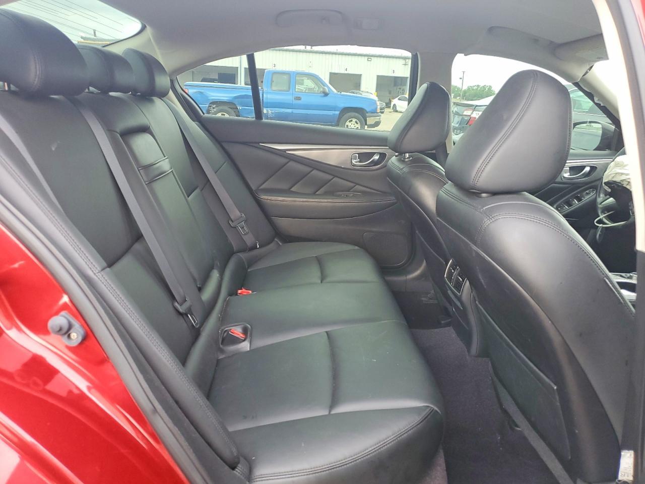 2014 INFINITI Q50