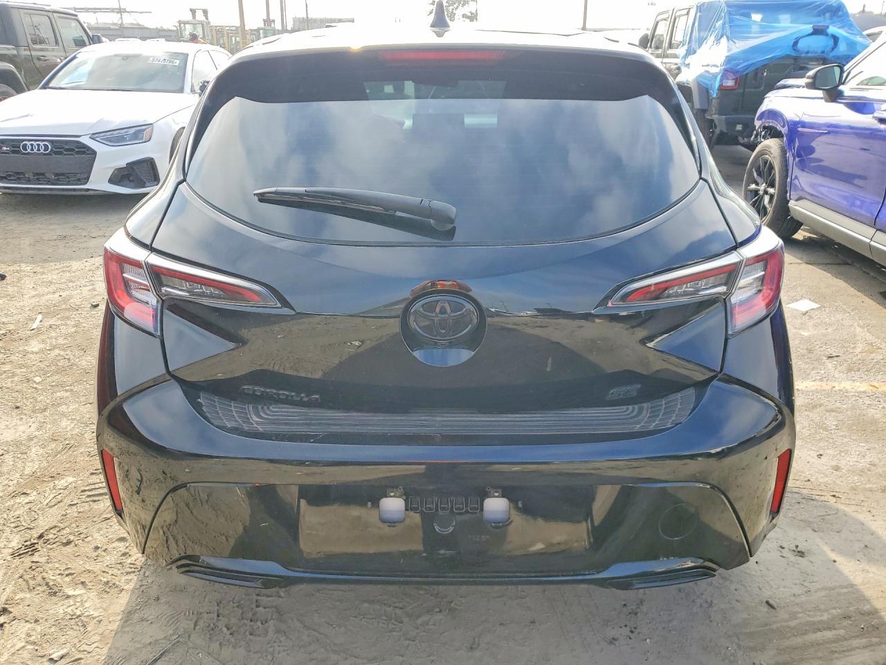 2021 TOYOTA COROLLA