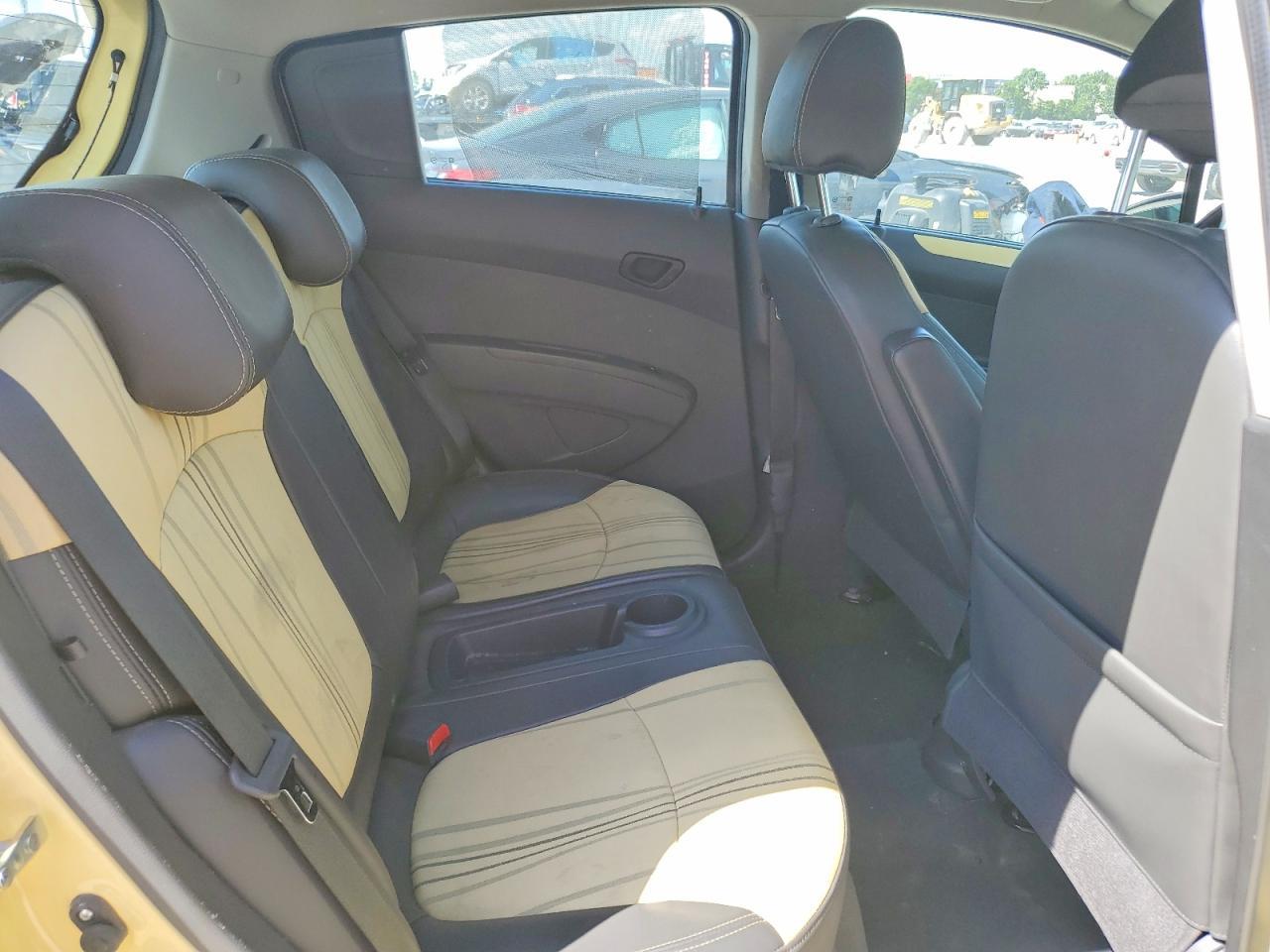 2013 CHEVROLET Spark