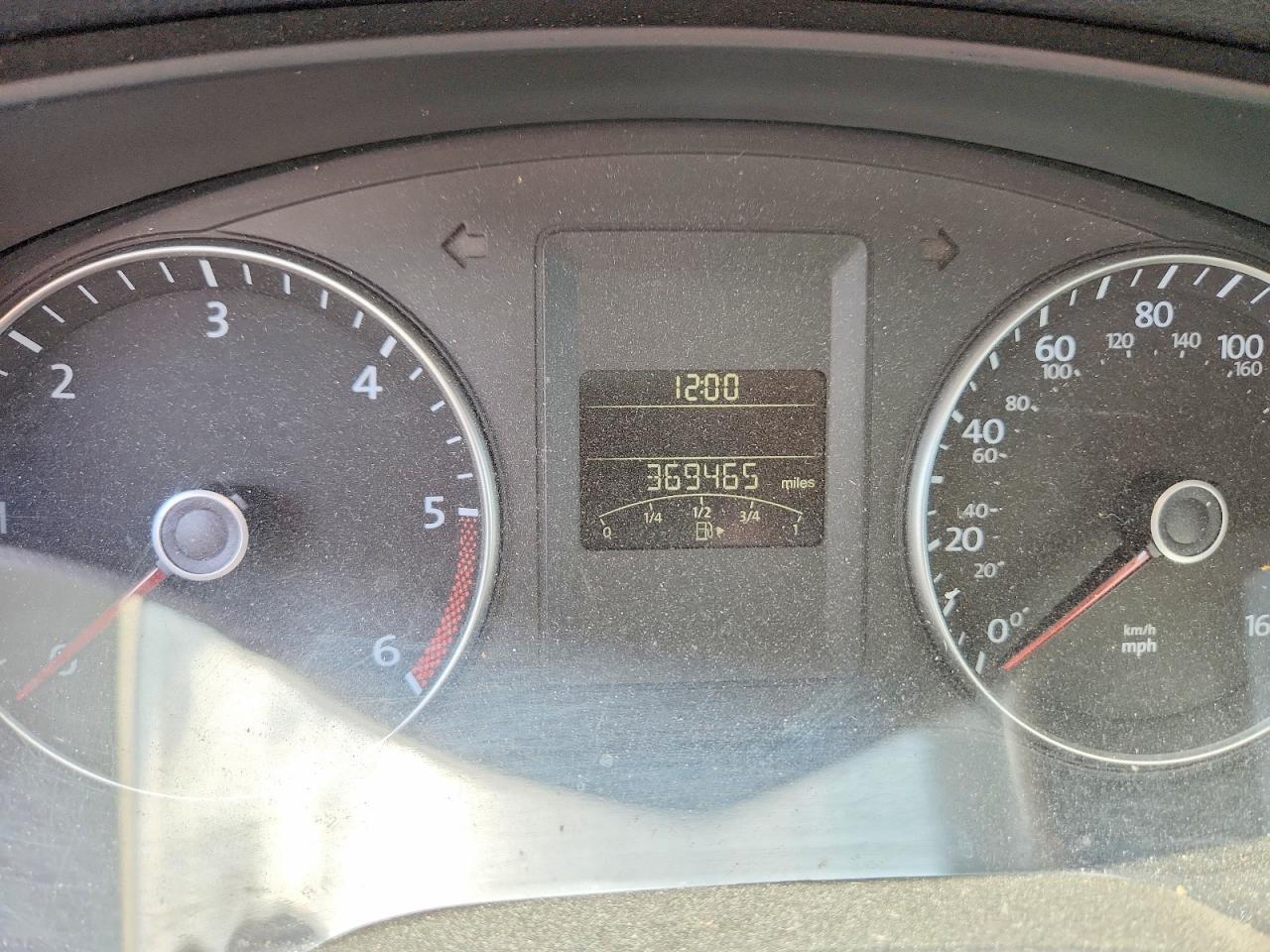 2011 VOLKSWAGEN JETTA