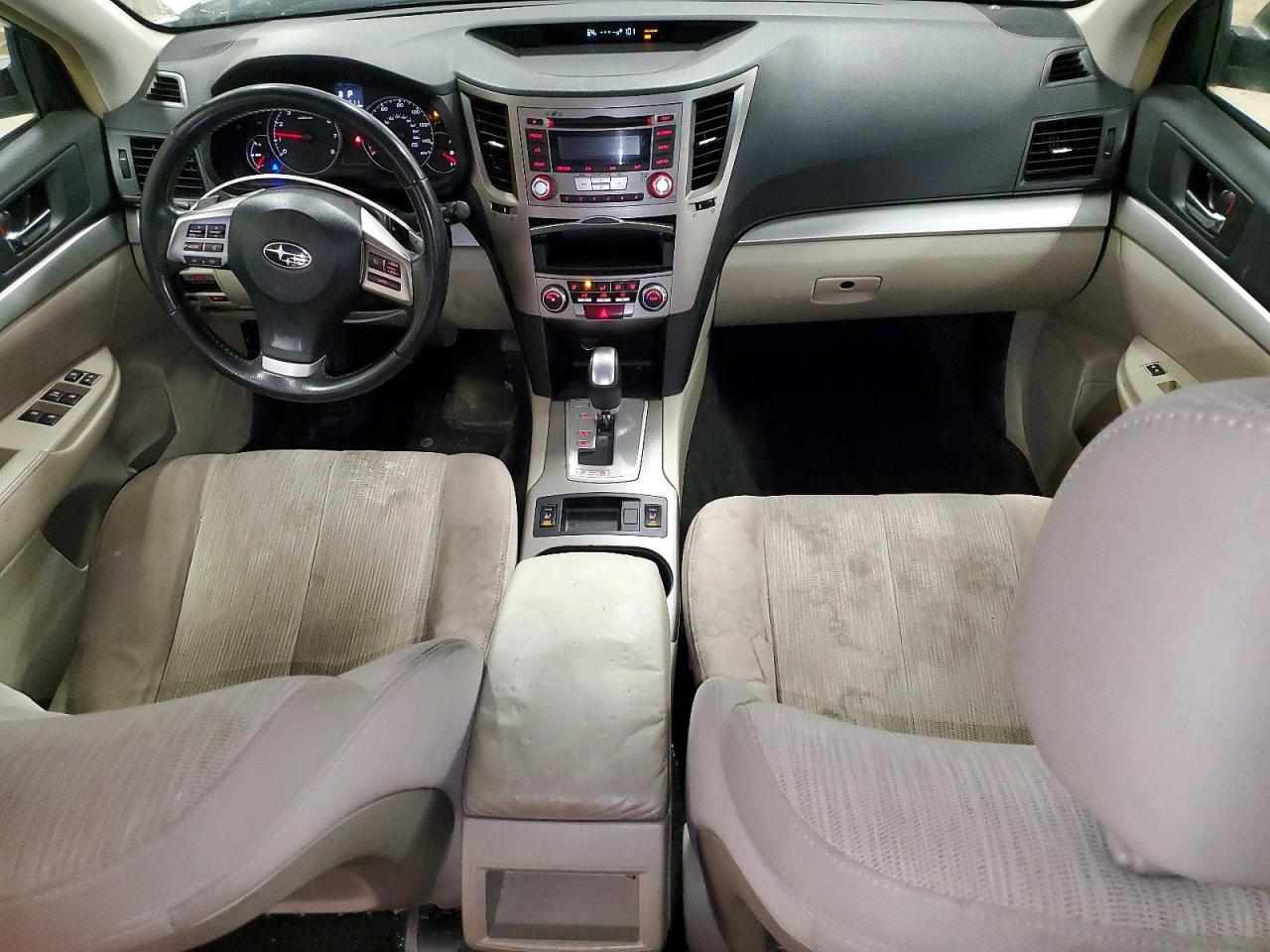 2013 SUBARU Outback