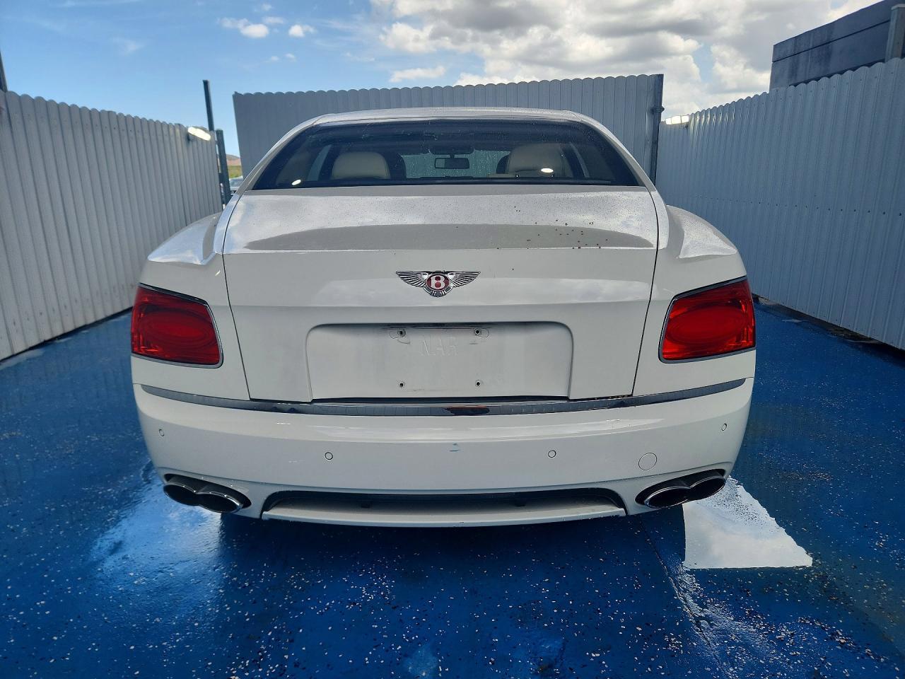 2016 BENTLEY Flying Spur