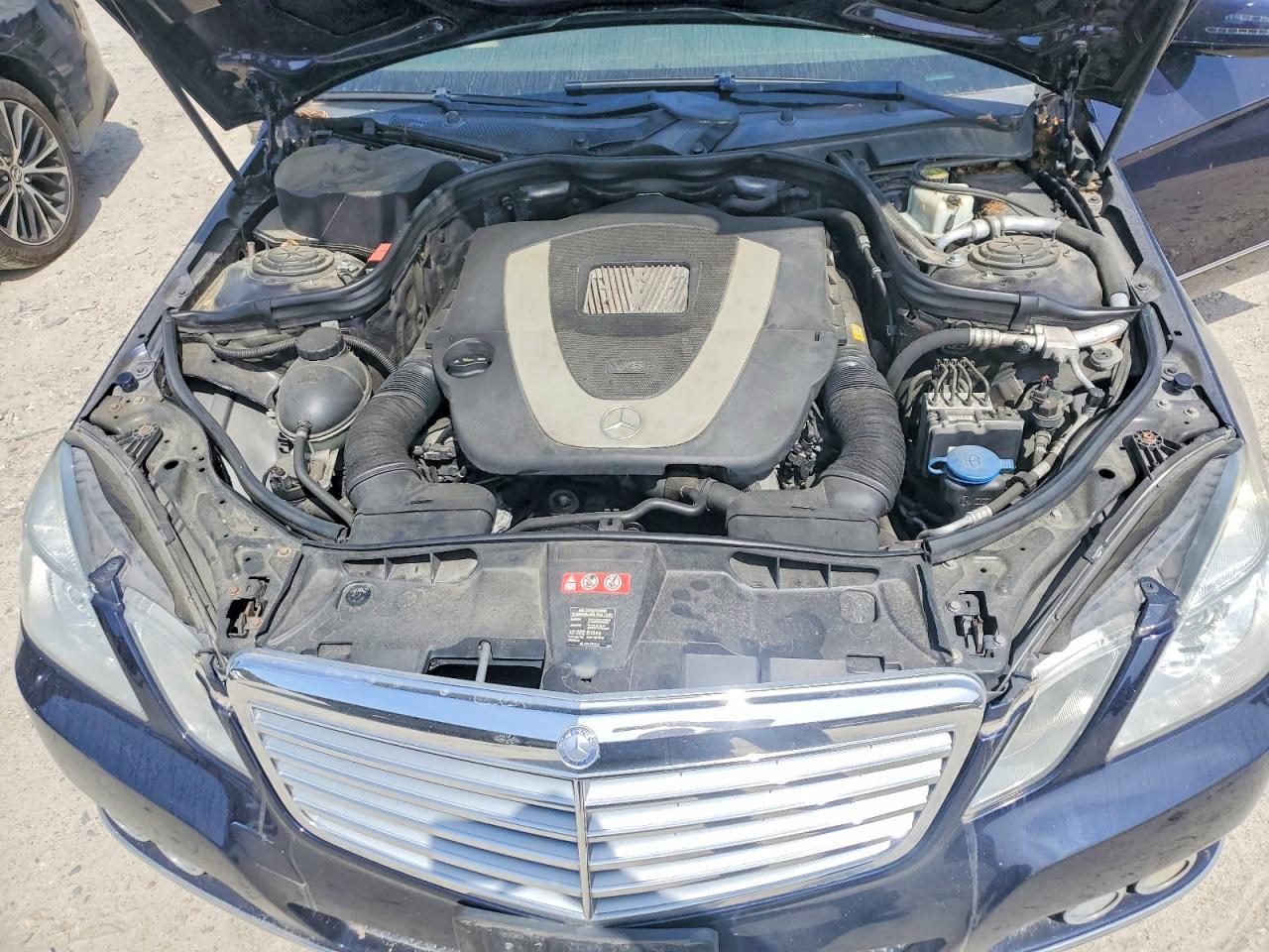 2011 MERCEDES-BENZ E-Class