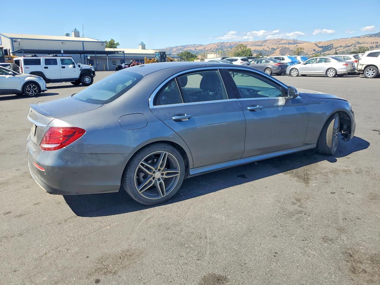 2017 MERCEDES-BENZ E-Class
