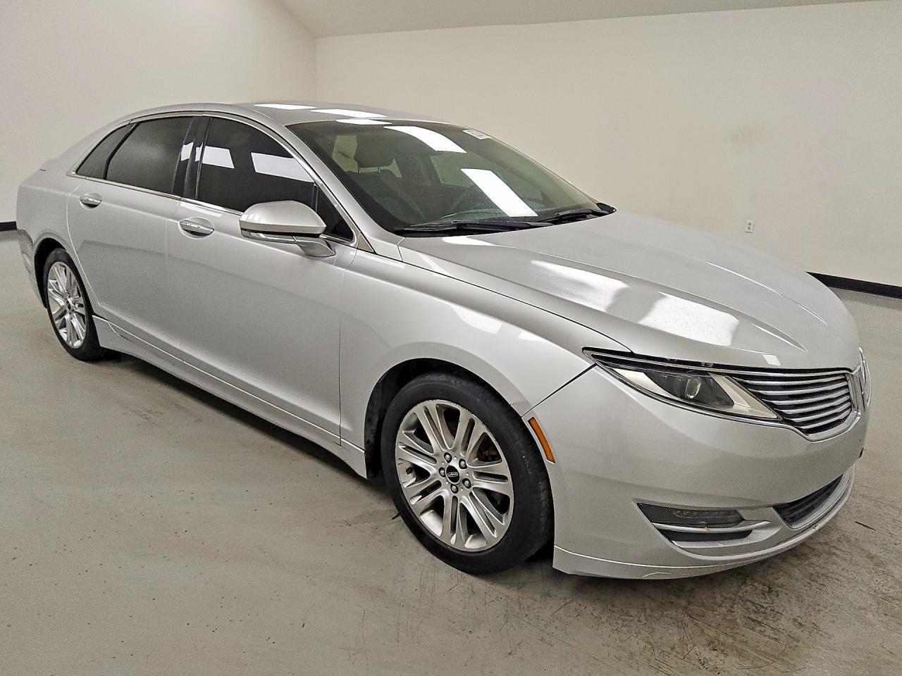 2016 LINCOLN MKZ