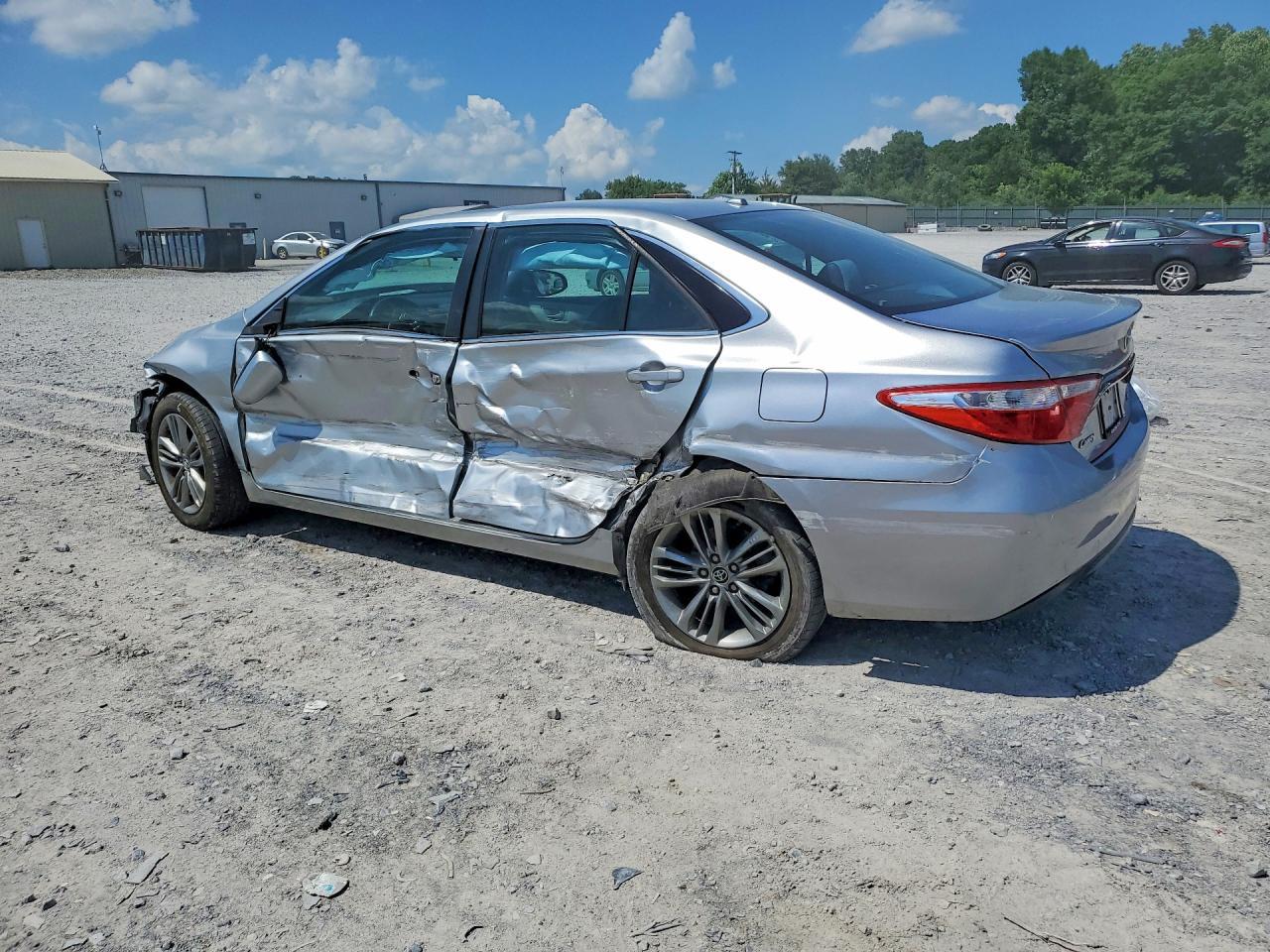 2015 TOYOTA CAMRY