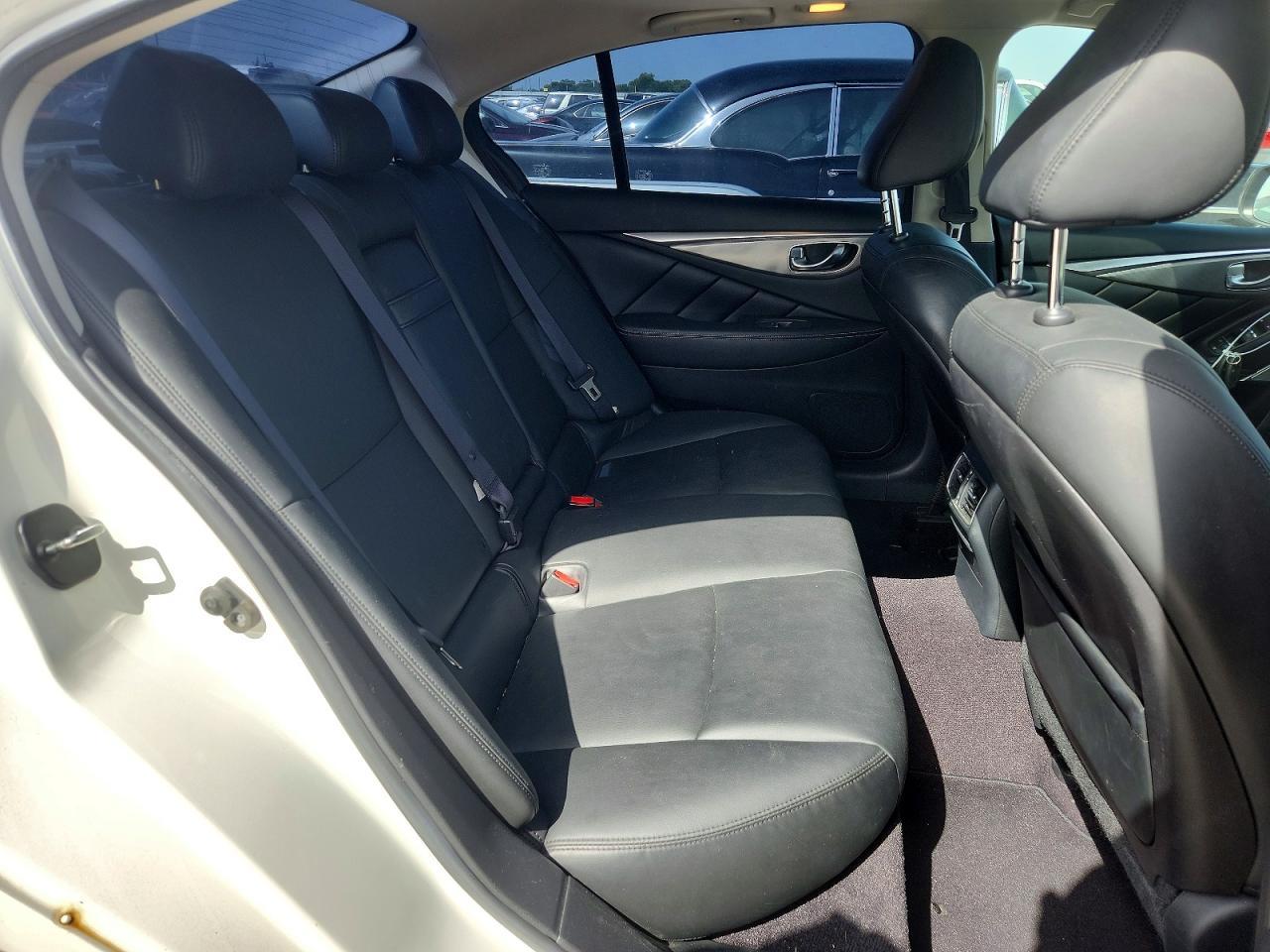 2017 INFINITI Q50